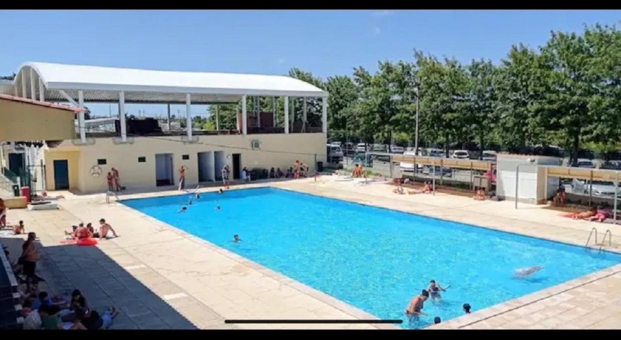 Residencial T2 No Parque Verde Quinta do Conde Exterior foto